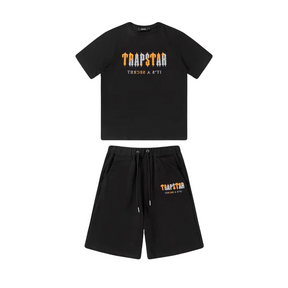 Trapstar Decoded Chenille Shorts Set Schwarz-Orange | Trendiger Sommer-Freizeitanzug