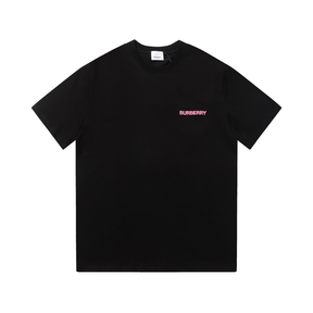 Burberry Luxus T-Shirt: Zeitloses Baumwoll Design für Eleganten Komfort