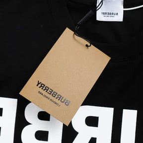 Exklusives Burberry T-Shirt: Hochwertige Baumwolle, Zeitloses Design, Britischer Chic