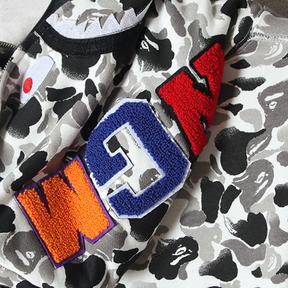 BAPE Shark Camo Trainingsanzug Set – Stylischer Streetwear Hoodie & Jogger