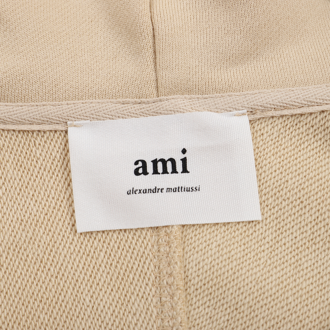 AMI Paris Premium Trainingsanzug für Herren – Eleganter Komfort Freizeitanzug
