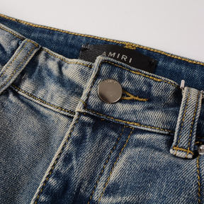 Amiri Distressed Blue Jeans Herren – Luxuriöse Designer Denim mit Rock'n'Roll Flair