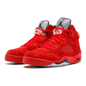 Air Jordan 5 Retro 'Red Suede' Sneaker – Klassischer Stil, Premium Wildleder, Legendäre Bulls Vibes