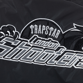 Trapstar London Shooters Reflektierende Schwarze Windjacke – Stylisch & Wetterfest