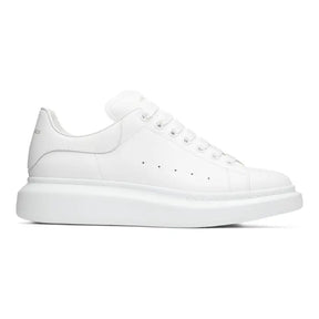 Alexander McQueen Weiße Luxus-Sneaker Damen: Stilvolle Oversized Plateausohle Design