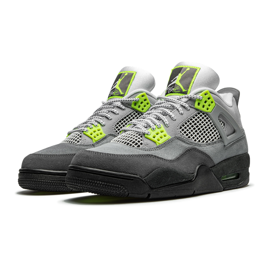 Air Jordan 4 Retro SE Neon: Kultiger Sneaker mit Air Max 95 Design Hommage