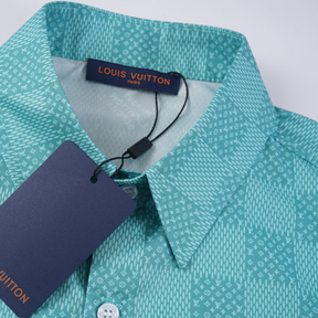 Louis Vuitton Monogramm Set: Edles T-Shirt & Shorts für luxuriösen Freizeit-Stil