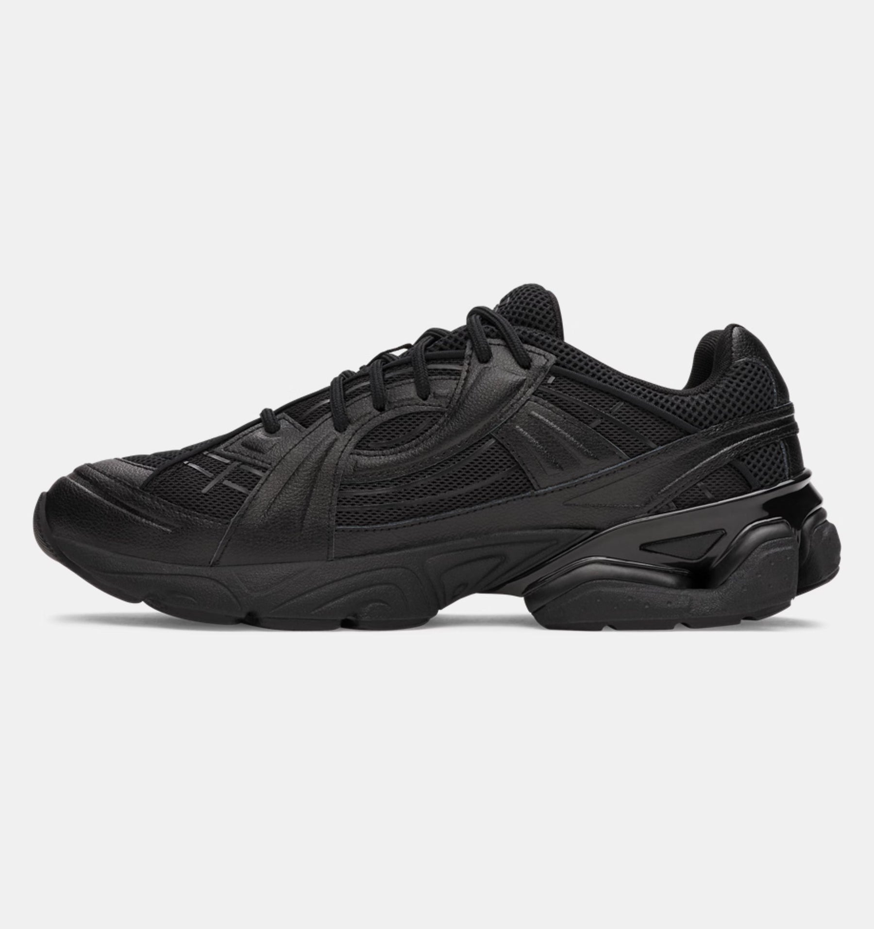 "UA" Sneaker