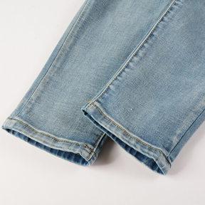 Amiri Rote Diamant-Patch Jeans: Luxuriöse Designer Denim mit Stretch Slim Fit