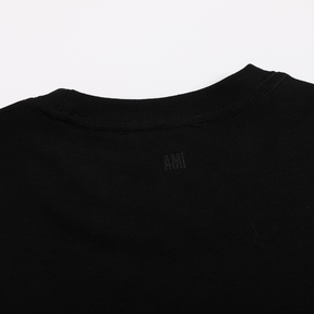 AMI Paris Unisex Herz-Logo T-Shirt: Premium Baumwolle für stilvollen Komfort