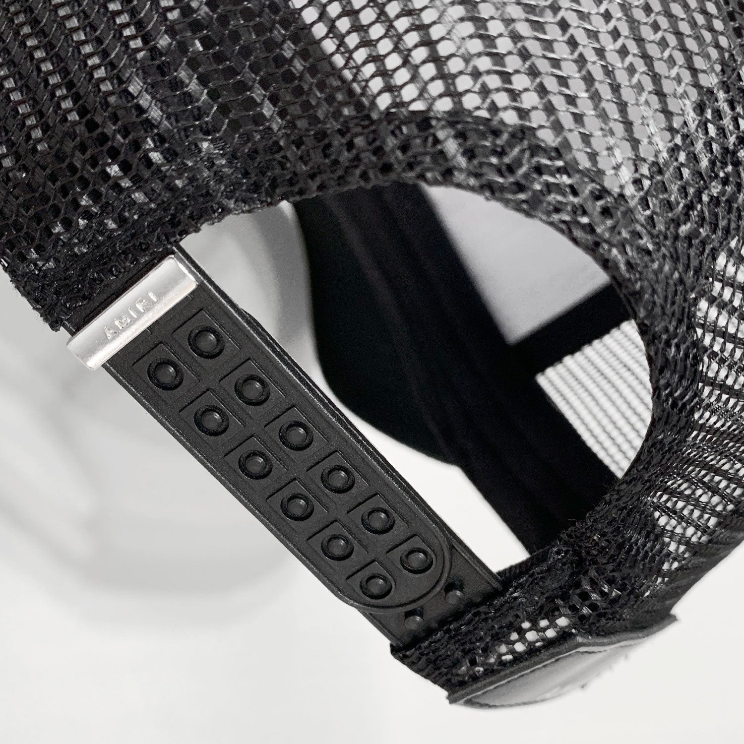 Exklusive Amiri Kappe Schwarz-Weiß – Luxuriöser Streetwear Designer Hut