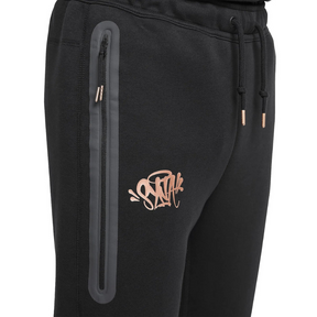 Syna Tech Schwarzer Trainingsanzug: Modern, Bequem, Stilvoll für Streetwear-Fans