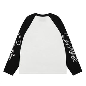 Corteiz Weiß-Schwarz Raglan Langarmshirt – Exklusives Streetwear Unisex Tee Komfortabel