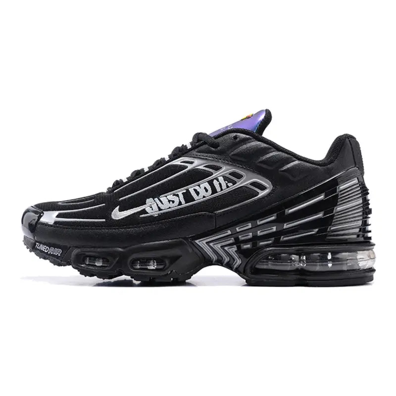Nike TN Plus 3 Herren Laufschuhe: Federnde Max Air Dämpfung, Futuristische Linien