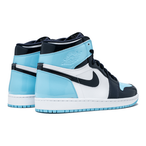 AIR JORDAN 1 HIGH OG WMNS „UNC Patent Leather“: Glänzender Retro Sneaker für Damen